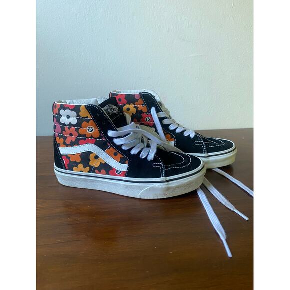 Vans Sk8-Hi Flower Black/Multi sneakers 5 Womens - Picture 1 of 6